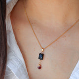 Collar Eclipse Carmesí